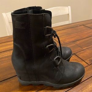 Size 7 Sorel wedge